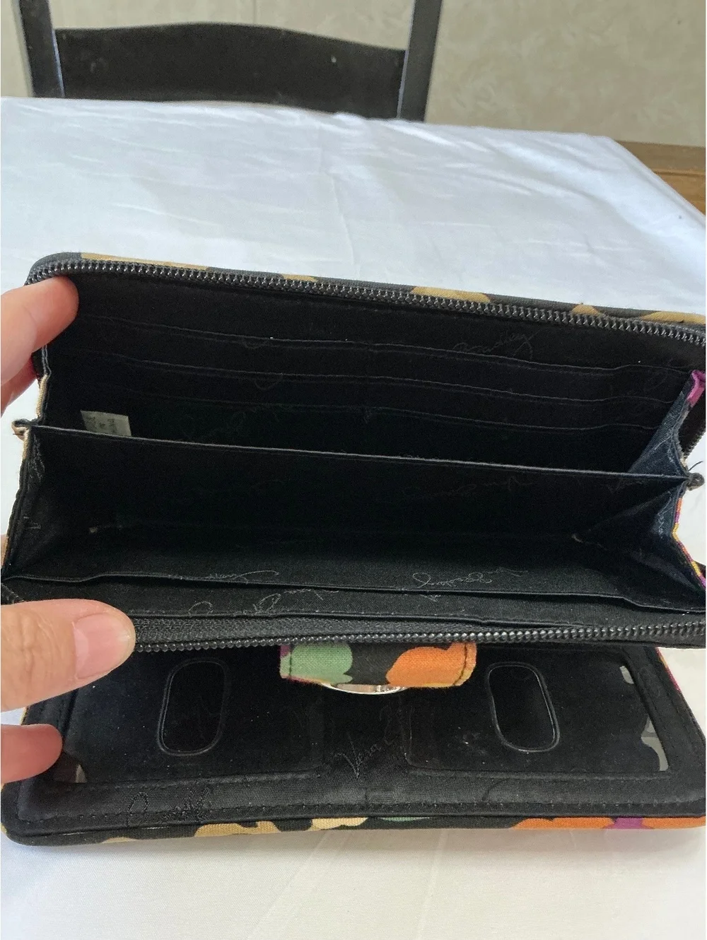 Vera Bradley Floral Quilted Fabric Wallet with Multiple Card Slots and Zippered